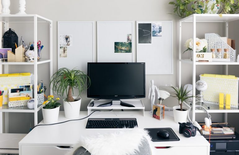 Photo Office desk