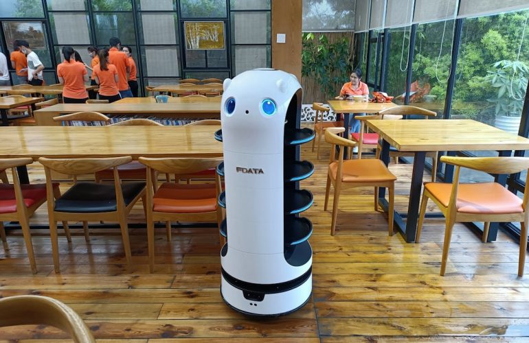 Photo Robot assistant